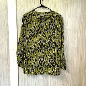 Coral Bay Long sleeve button down blouse. Green white and black print. Pockets